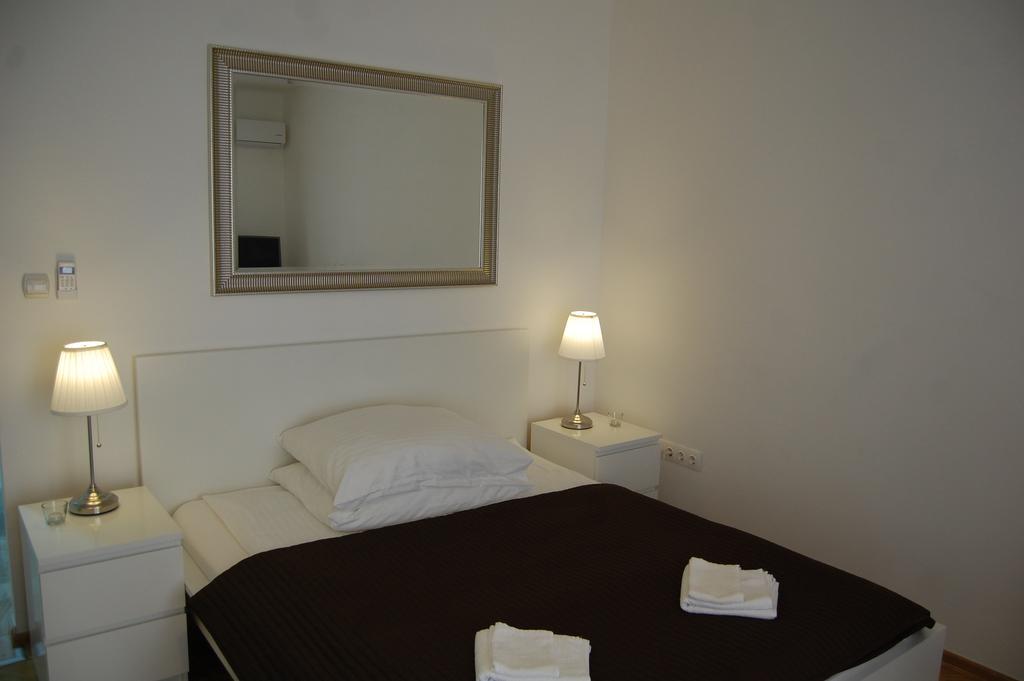 Budapest Downtown Apartments With Balcony & Optional Garage & Restaurant In The Building Exterior photo