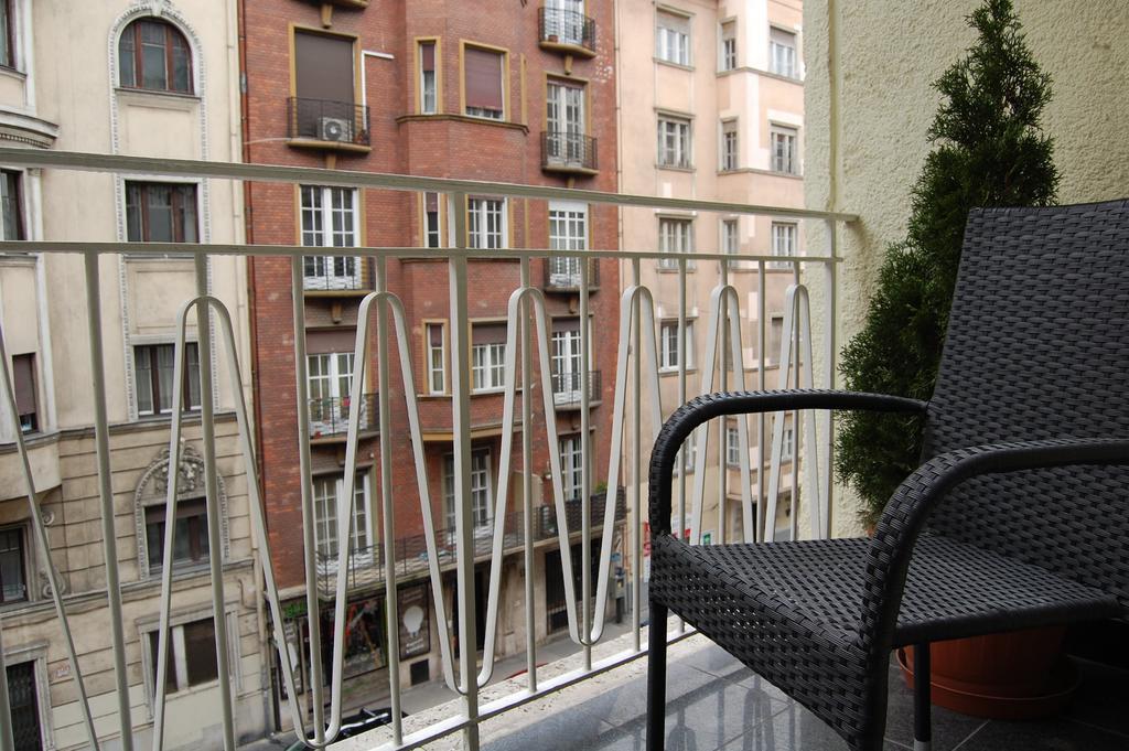 Budapest Downtown Apartments With Balcony & Optional Garage & Restaurant In The Building Exterior photo
