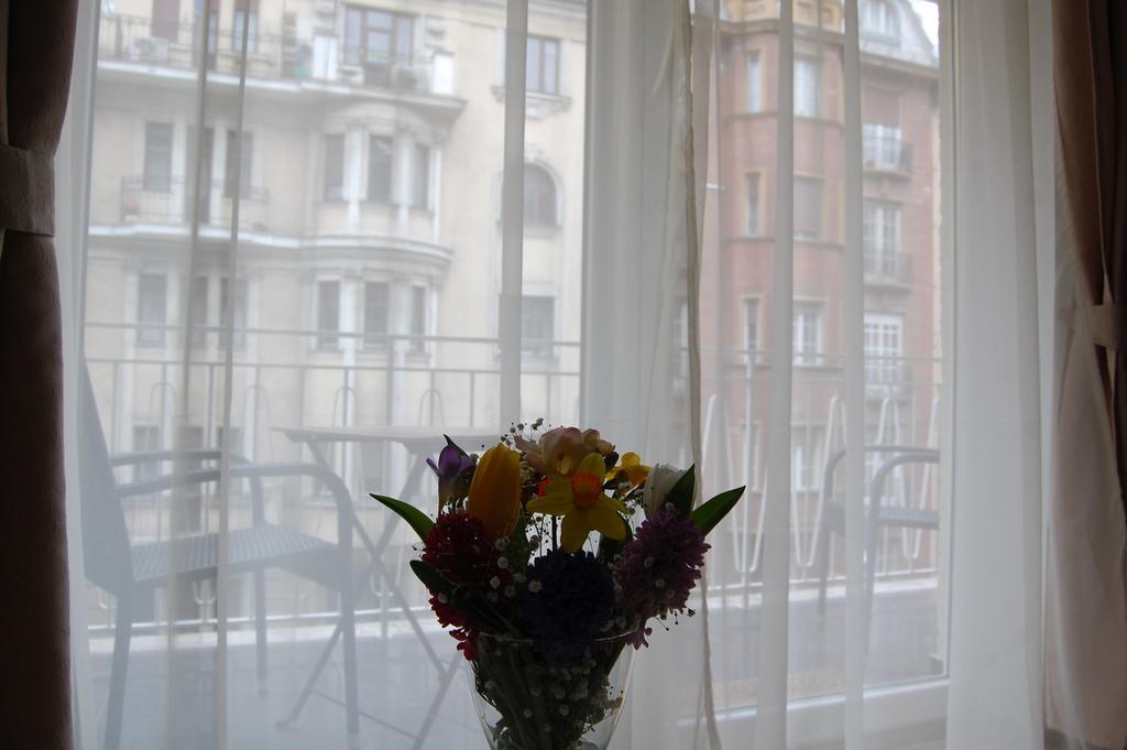 Budapest Downtown Apartments With Balcony & Optional Garage & Restaurant In The Building Exterior photo
